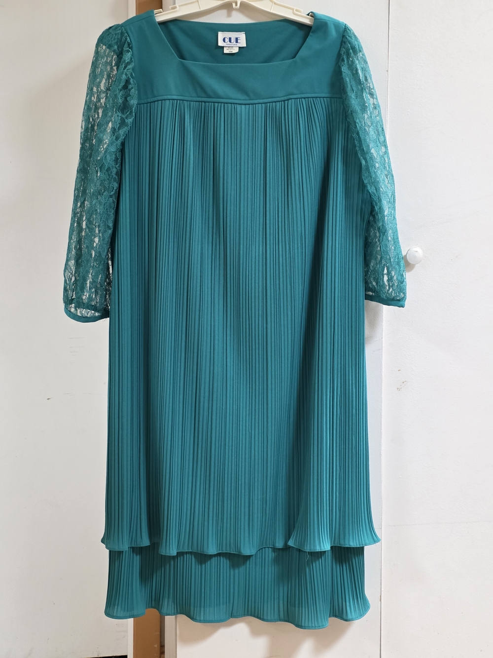 CUE Teal Pleated Midi Dress with Lace Sleeves